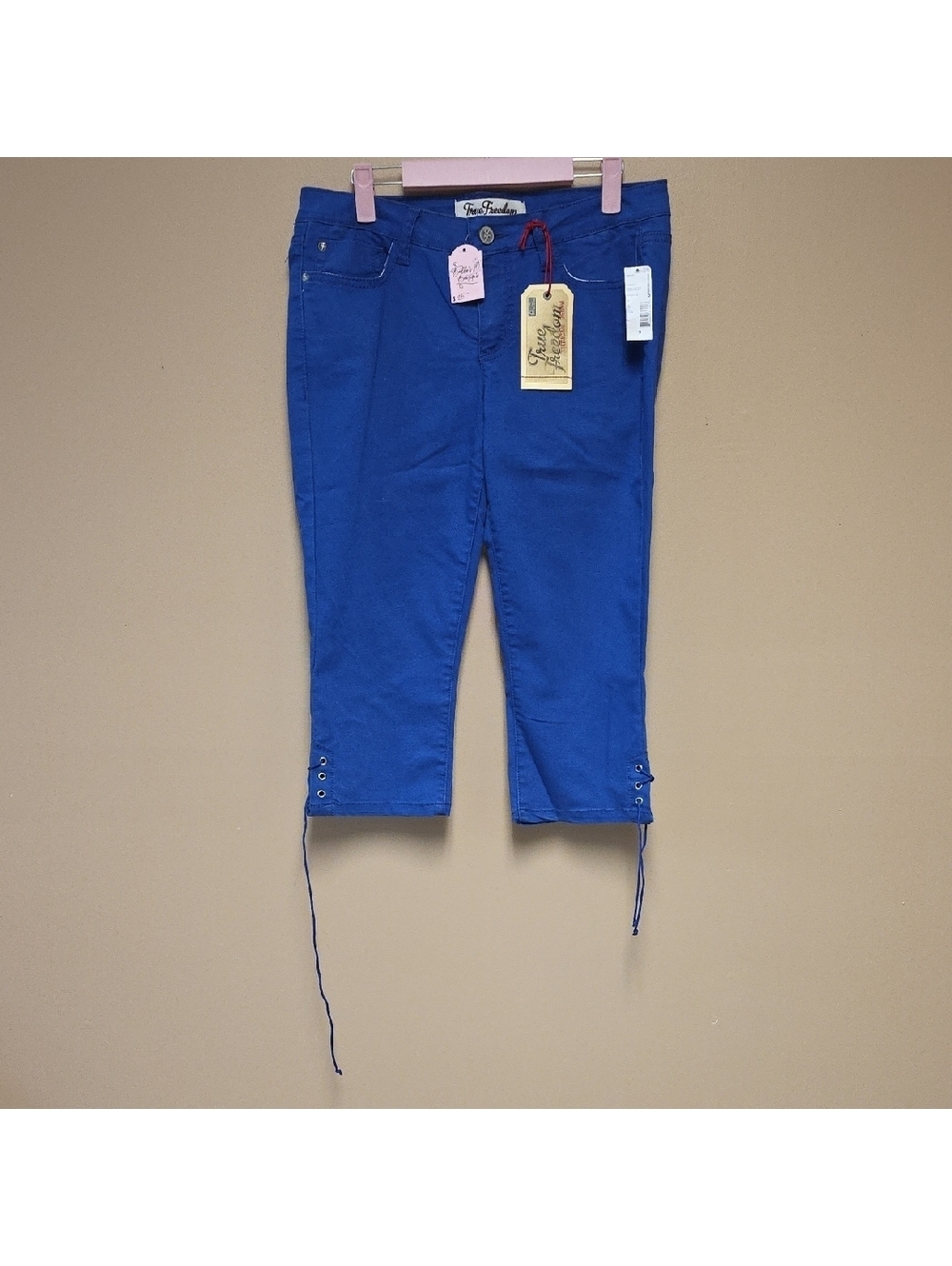 True Freedom Blue Capris